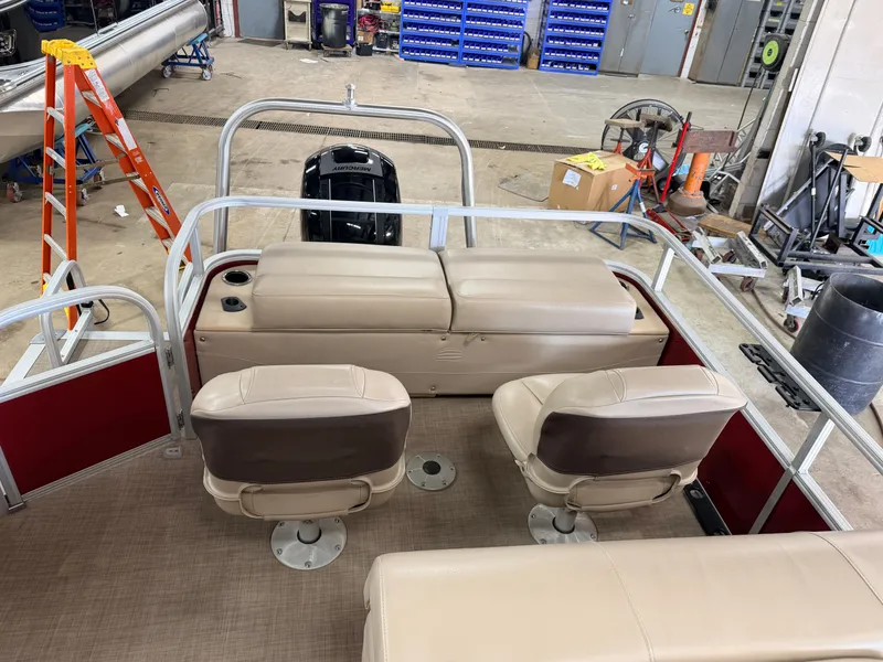 Slide: The Image of Sun Tracker Fishin Barge 22 DLX XP3 Tritoon & 150HP Mercury 4Stroke - $39,995 2019 - 9