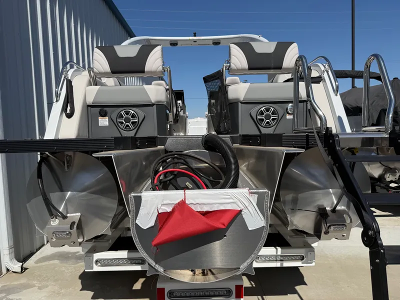 Slide: The Image of Rear view of 2026 Avalon Carbon Series Excalibur Quad Lounger. - 5