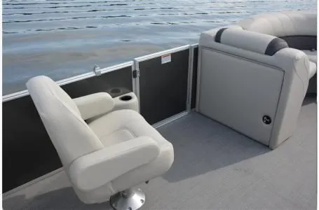 Slide: The Image of Sylvan Mirage Cruise 8522 Resorter 2023 - 15