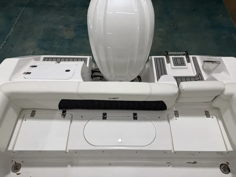 Slide: The Image of Tidewater 220 LXF 2026 - 8