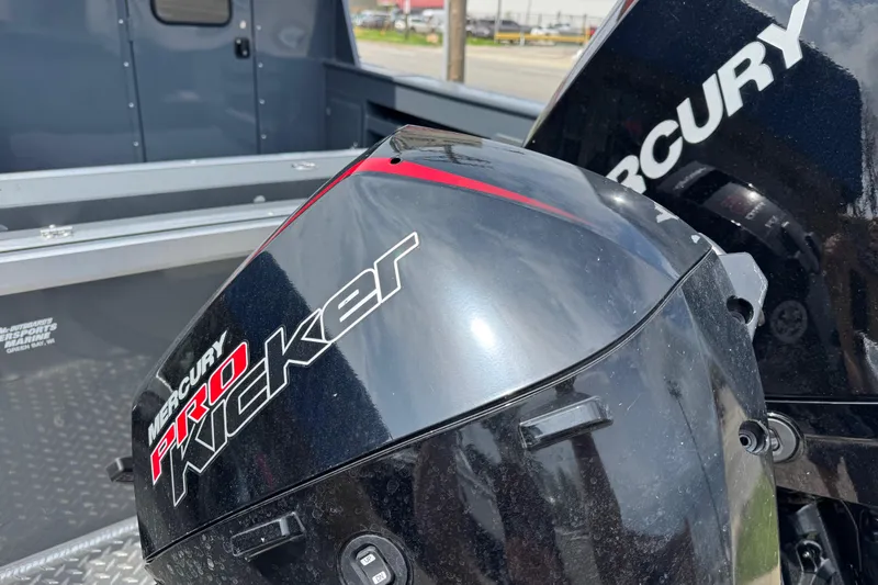 Slide: The Image of Mercury Pro Kicker engine on 2025 Hewescraft 240 Pacific Cruiser boat. - 8