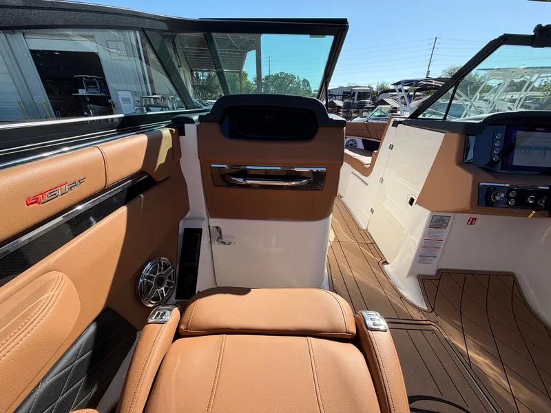 Slide: The Image of Chaparral GTS6 2026 - 18