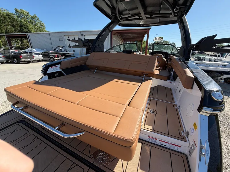 Slide: The Image of Chaparral GTS6 2026 - 30