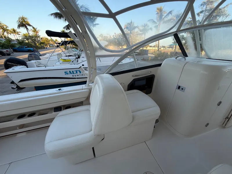 Slide: The Image of Grady-White Freedom 285 2016 - 12