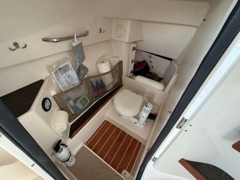 Slide: The Image of Grady-White Freedom 285 2016 - 14