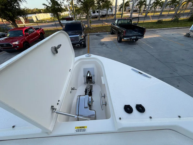 Slide: The Image of Grady-White Freedom 285 2016 - 18