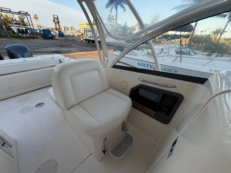 Slide: The Image of Grady-White Freedom 285 2016 - 23