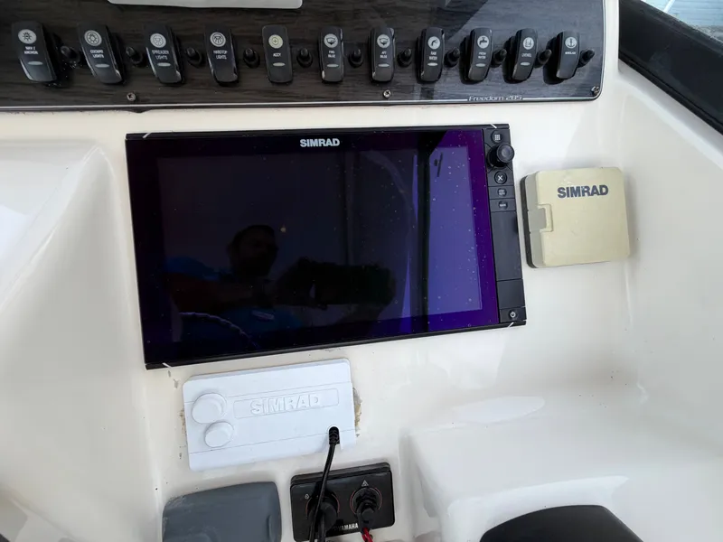 Slide: The Image of Grady-White Freedom 285 2016 - 24