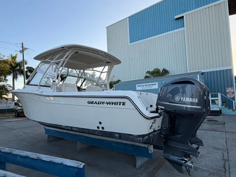 Slide: The Image of Grady-White Freedom 285 2016 - 6