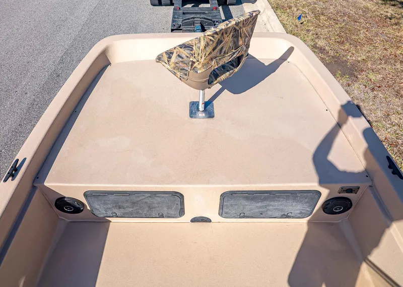 Slide: The Image of Carolina E21DLX 2026 - 16