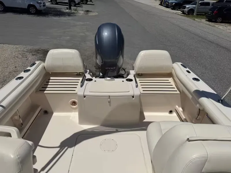 Slide: The Image of Grady-White 215 Fisherman 2023 - 10