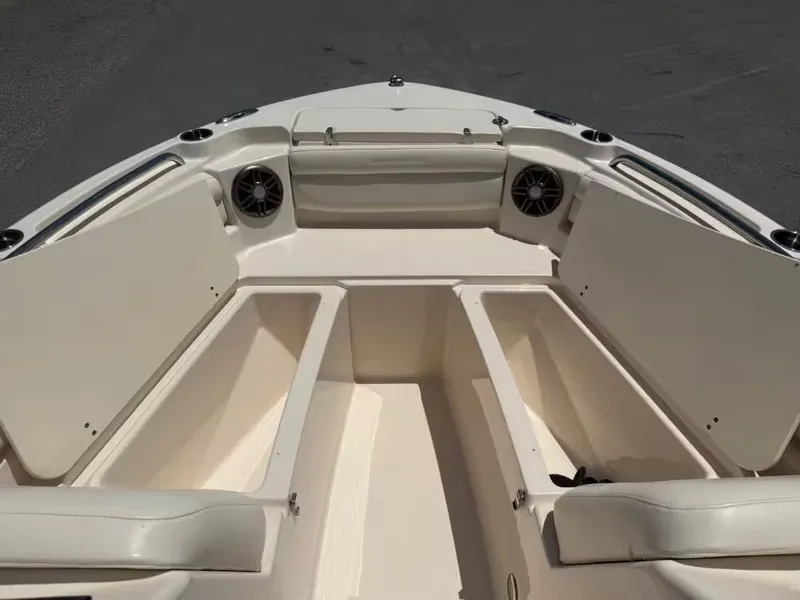 Slide: The Image of Grady-White 215 Fisherman 2023 - 18