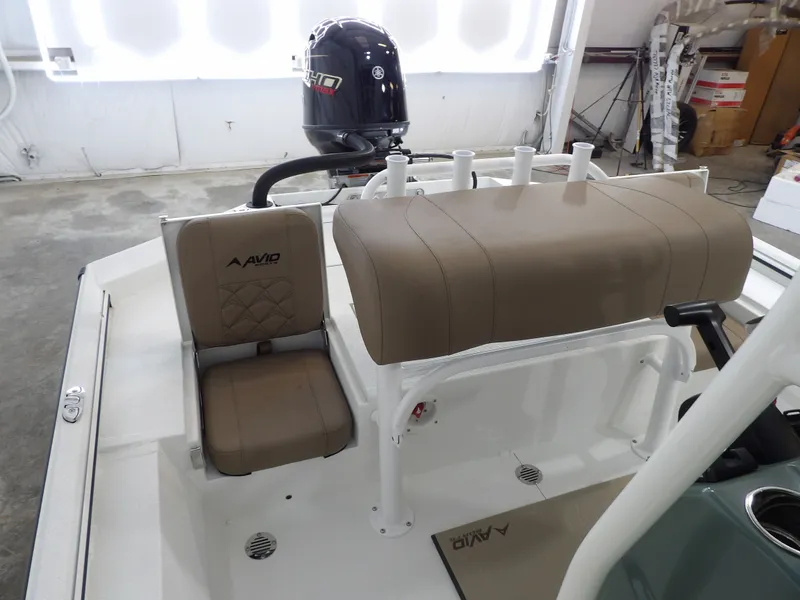 Slide: The Image of Avid 21 Recon ST 2026 - 21