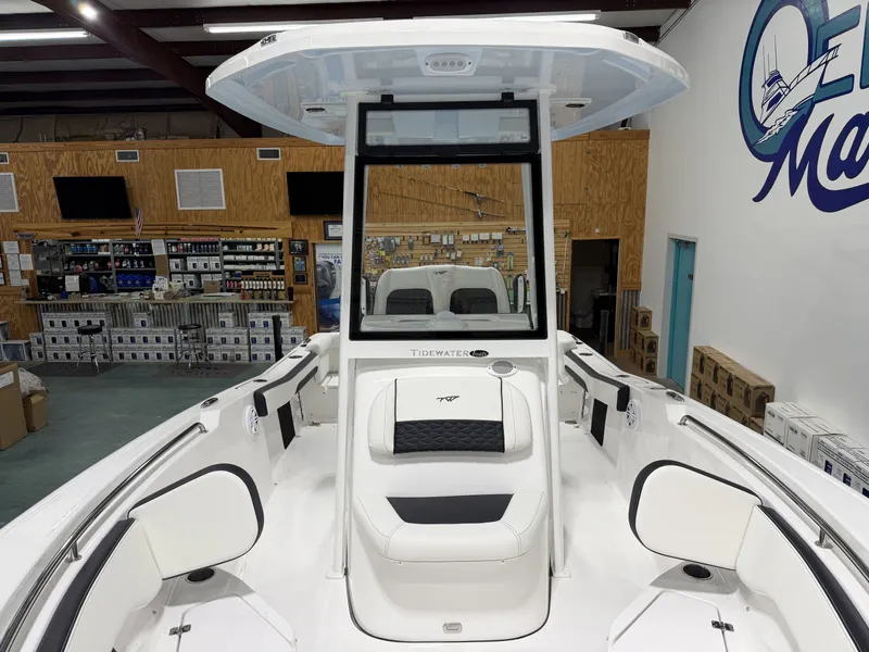 Slide: The Image of Tidewater 220 LXF 2026 - 24