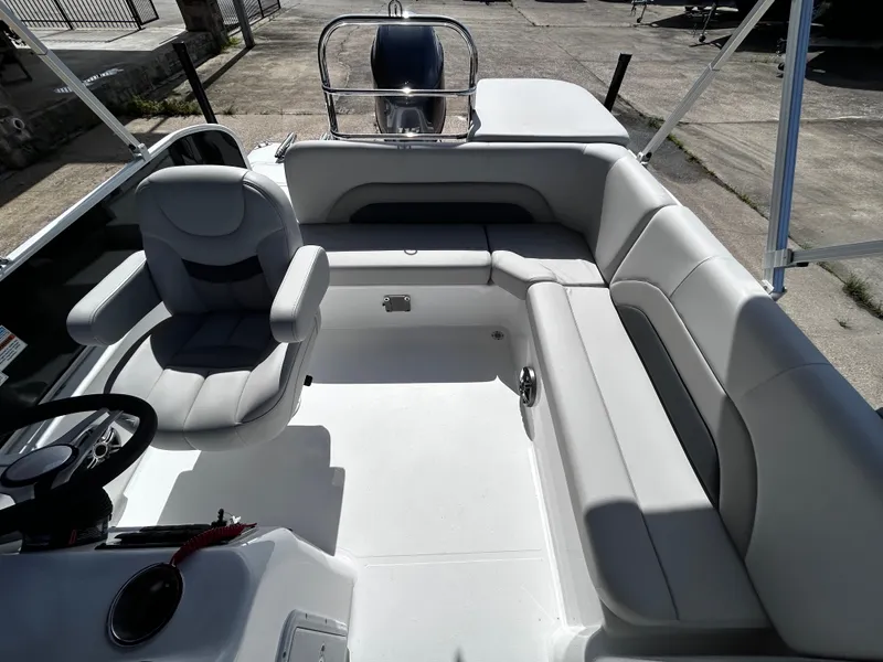 Slide: The Image of Hurricane Fun Deck 198 2025 - 37