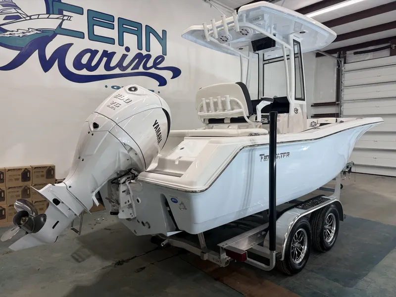 Slide: The Image of Tidewater 220 LXF 2026 - 3