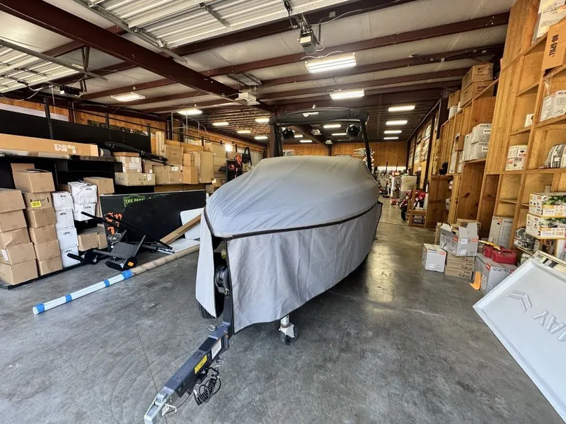 Slide: The Image of Malibu Wakesetter 22 VLX 2015 - 12