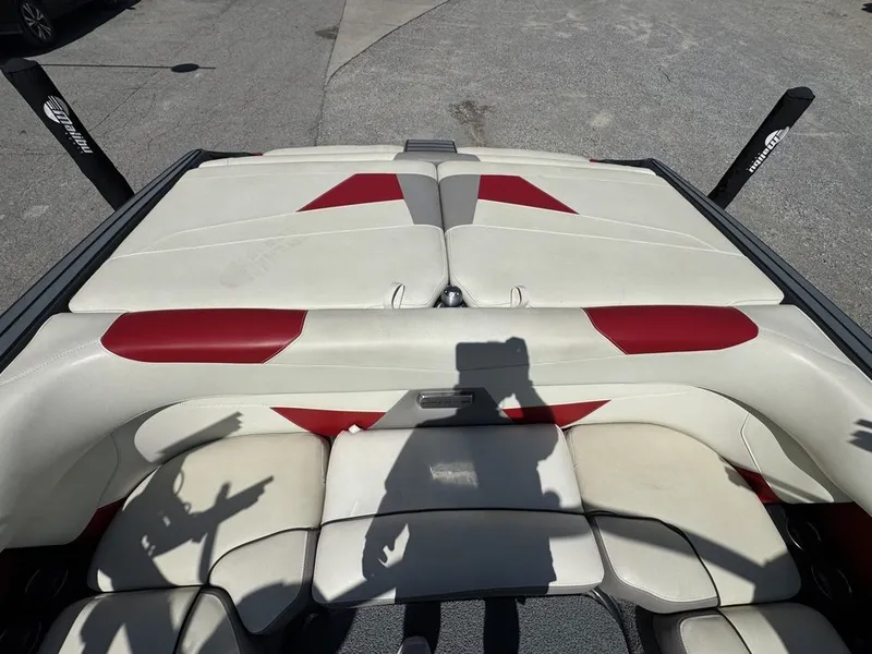 Slide: The Image of Malibu Wakesetter 22 VLX 2015 - 9