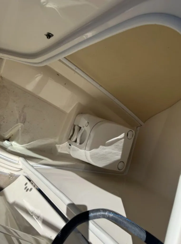 Slide: The Image of Monterey 244 FS 2011 - 10