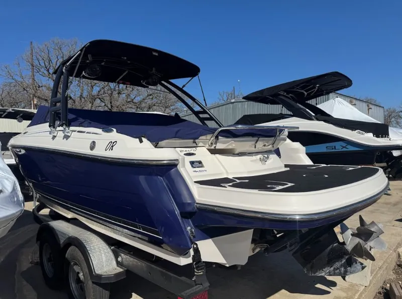 Slide: The Image of Monterey 244 FS 2011 - 3