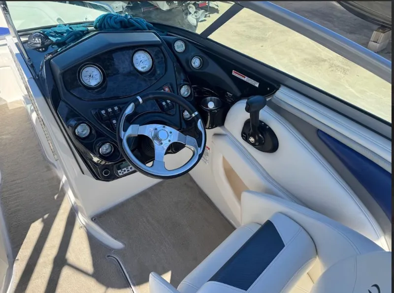 Slide: The Image of Monterey 244 FS 2011 - 6