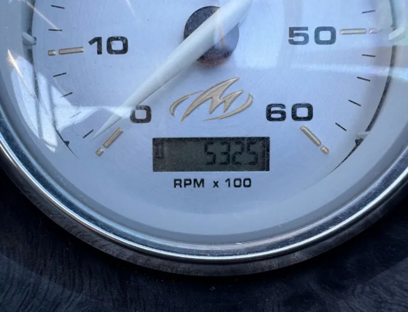 Slide: The Image of Monterey 244 FS 2011 - 8