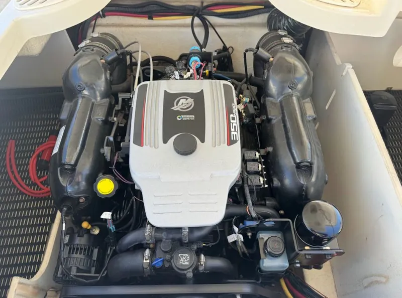 Slide: The Image of Monterey 244 FS 2011 - 9