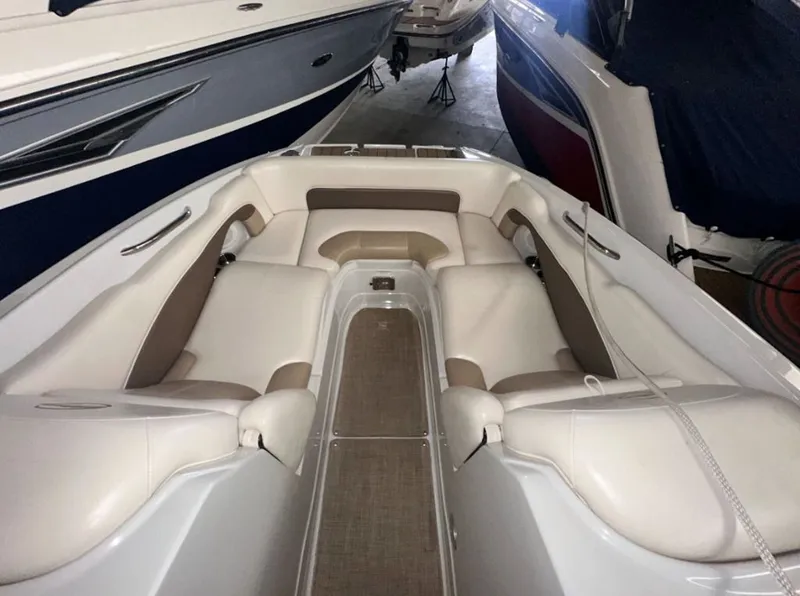 Slide: The Image of Crownline Boats Eclipse E4 2014 - 11