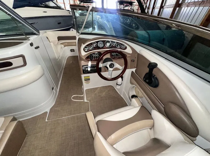 Slide: The Image of Crownline Boats Eclipse E4 2014 - 13