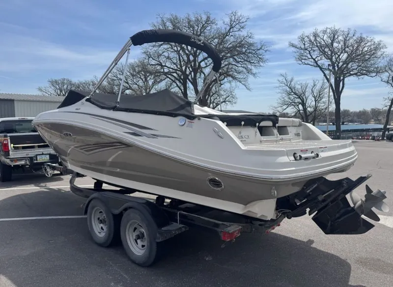 Slide: The Image of Sea Ray 230 SEL 2010 - 3