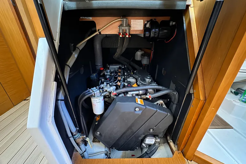 Slide: The Image of Engine compartment of a 2020 Jeanneau Sun Odyssey 44 DS sailboat. - 20