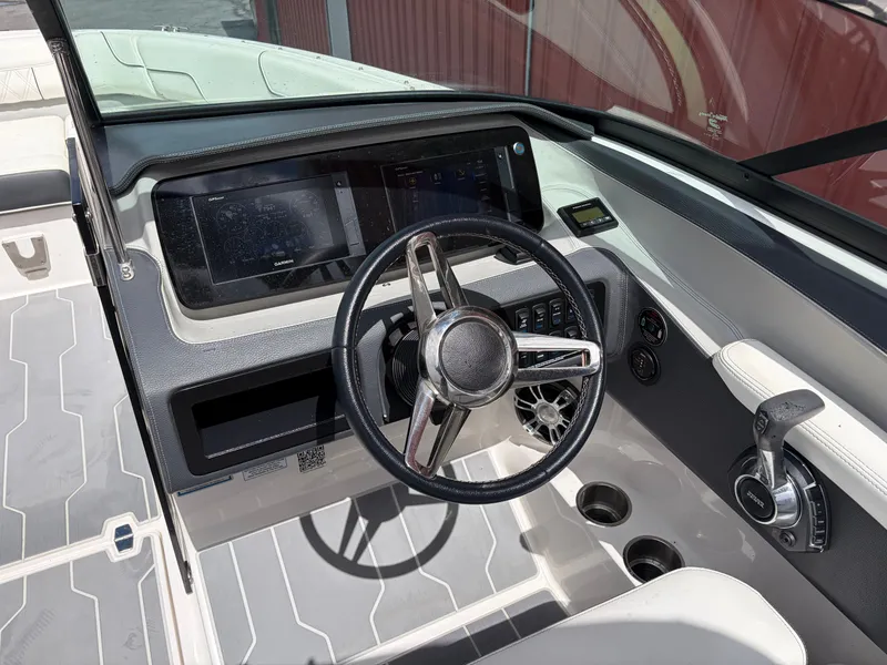 Slide: The Image of Regal LS6 2019 - 24