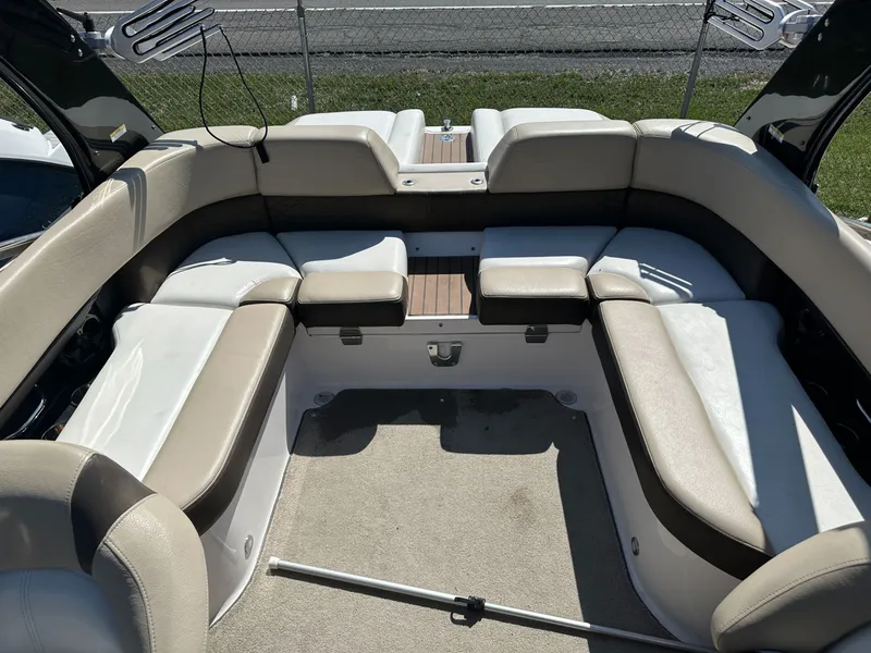 Slide: The Image of Regal 2300 Bowrider 2013 - 10