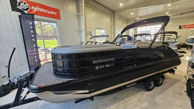 The Image of Bennington R 23 Swingback 2020 - 1