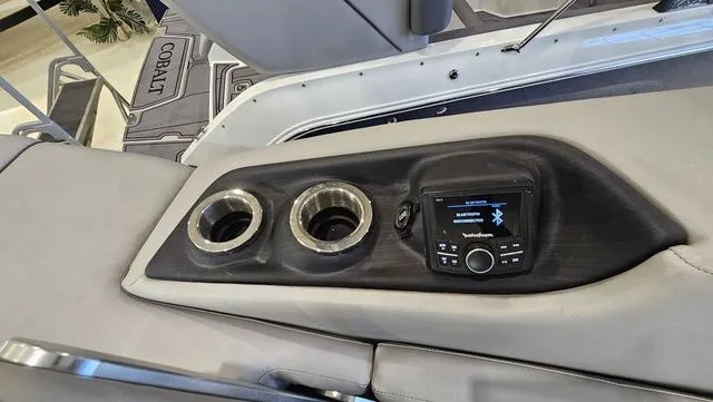 Slide: The Image of Bennington R 23 Swingback 2020 - 12