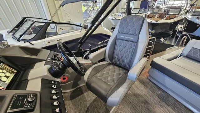 Slide: The Image of Bennington R 23 Swingback 2020 - 13