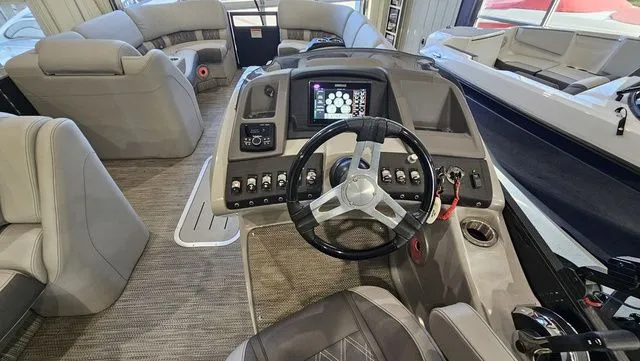 Slide: The Image of Bennington R 23 Swingback 2020 - 14