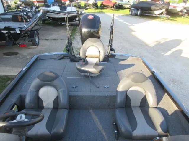 Slide: The Image of Vexus AVX1980 / Mercury 150 4 Stroke /Garmin Locators 2020 - 14