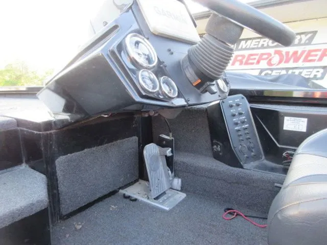 Slide: The Image of Vexus AVX1980 / Mercury 150 4 Stroke /Garmin Locators 2020 - 15