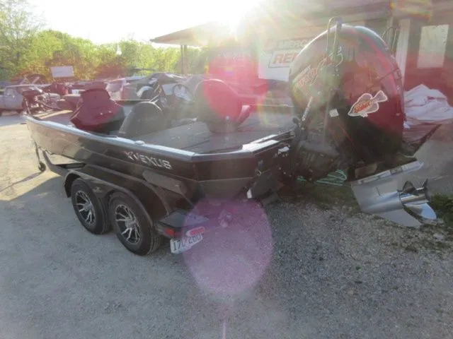 Slide: The Image of Vexus AVX1980 / Mercury 150 4 Stroke /Garmin Locators 2020 - 21