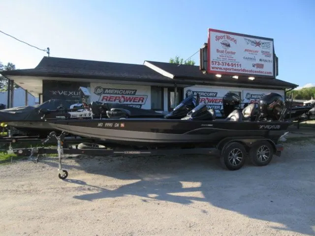 Slide: The Image of Vexus AVX1980 / Mercury 150 4 Stroke /Garmin Locators 2020 - 5