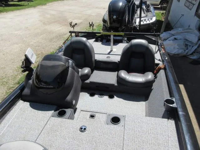 Slide: The Image of Tracker 175 / 75 HP MERCURY OUTBOARD 2023 - 9