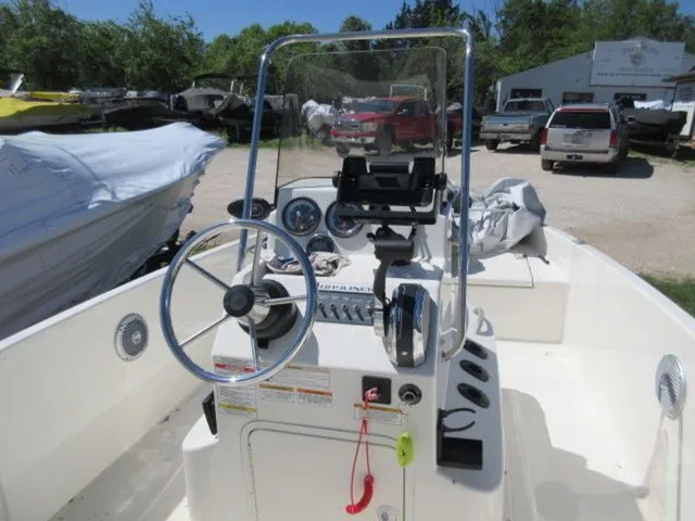 Slide: The Image of Bayliner Element F-18 Center Console Bay Boat / 115 Mercury 2016 - 17