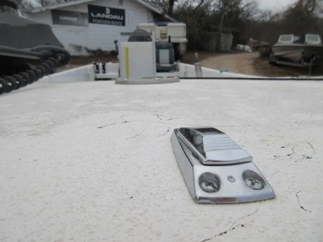 Slide: The Image of Carolina 19' Center Console Fishing Boat / 115 Hp Mercury 4 2005 - 6