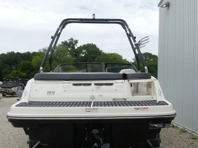 Slide: The Image of Bayliner VR5 BR 2020 - 13