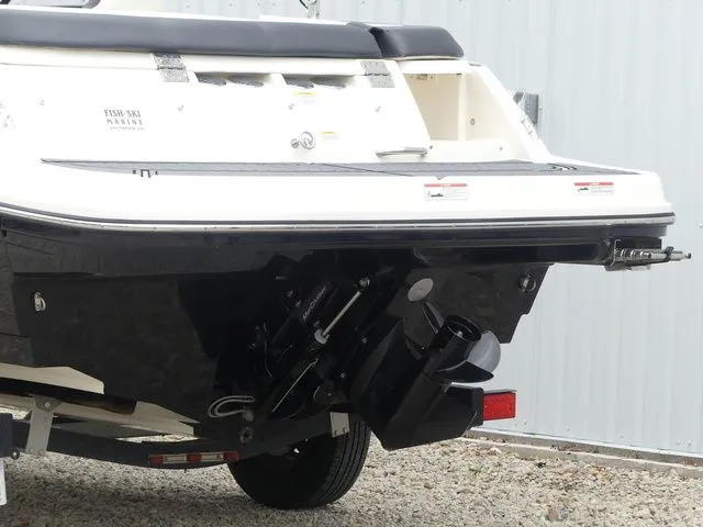 Slide: The Image of Bayliner VR5 BR 2020 - 7