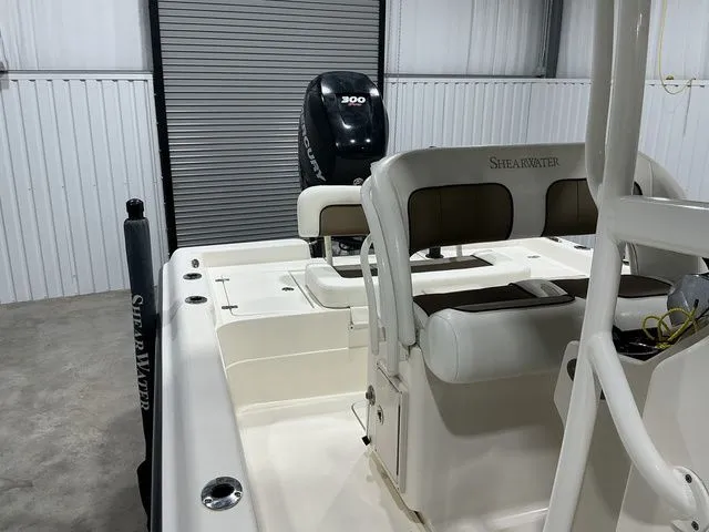 Slide: The Image of Shearwater 25LTZ 2013 - 21