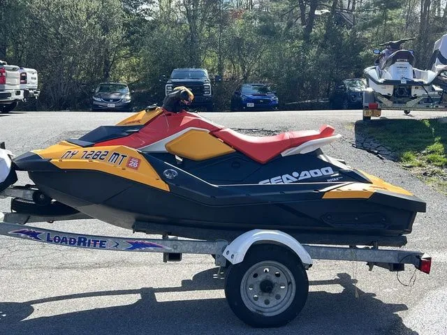 Slide: The Image of Sea-Doo Spark 2-Up Rotax 900 ACE- 90 CONV With IBR 2022 - 7