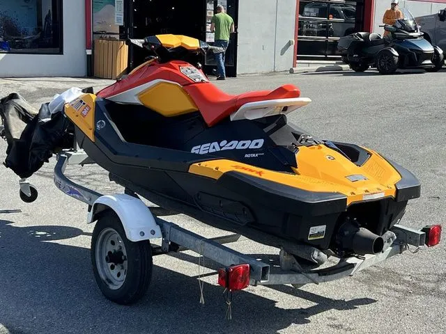 Slide: The Image of Sea-Doo Spark 2-Up Rotax 900 ACE- 90 CONV With IBR 2022 - 9