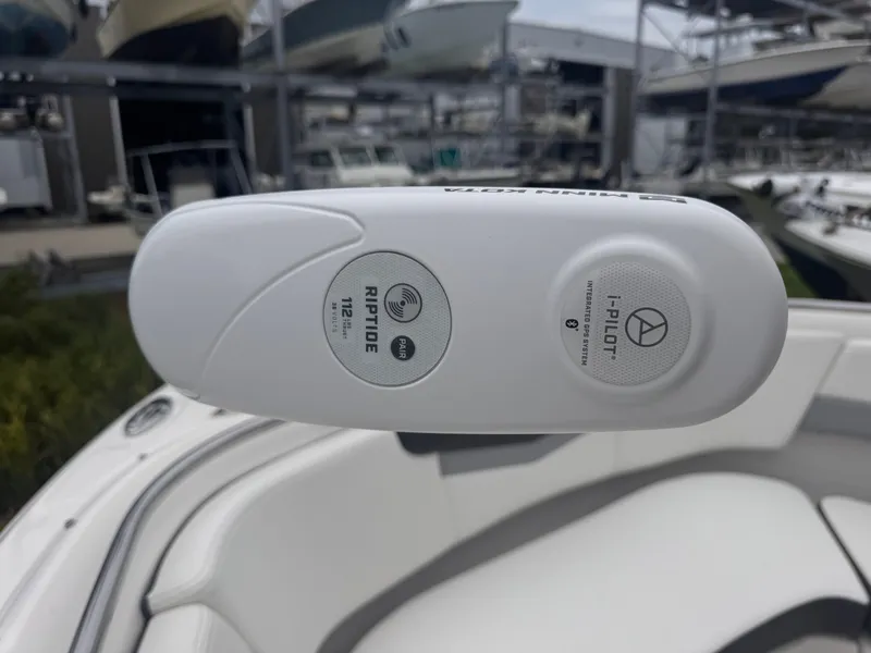 Slide: The Image of Minn Kota Riptide i-Pilot on 2023 Robalo R247 Dual Console. - 14